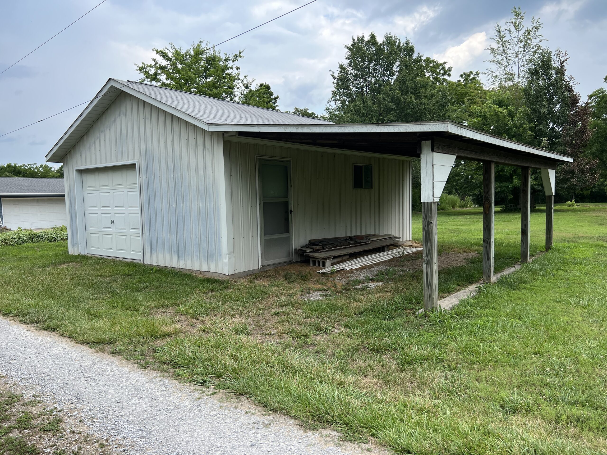 Auctions Doerr Auction and Realty