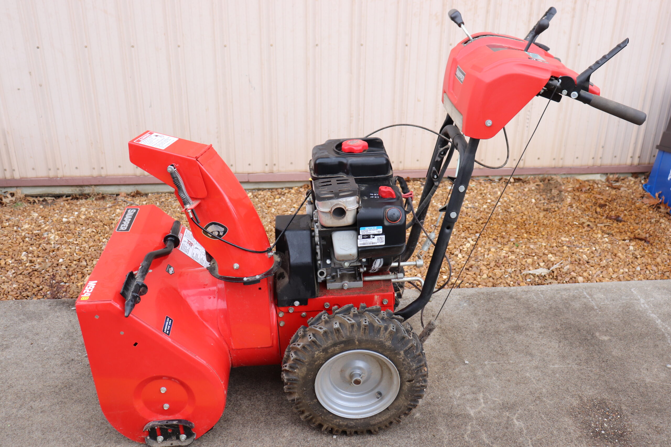 Auctions Doerr Auction and Realty